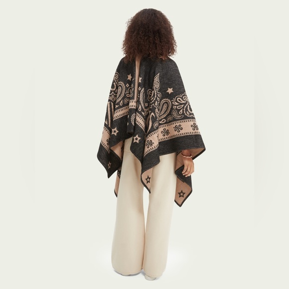 Elvis Poncho - Picture 2 of 8